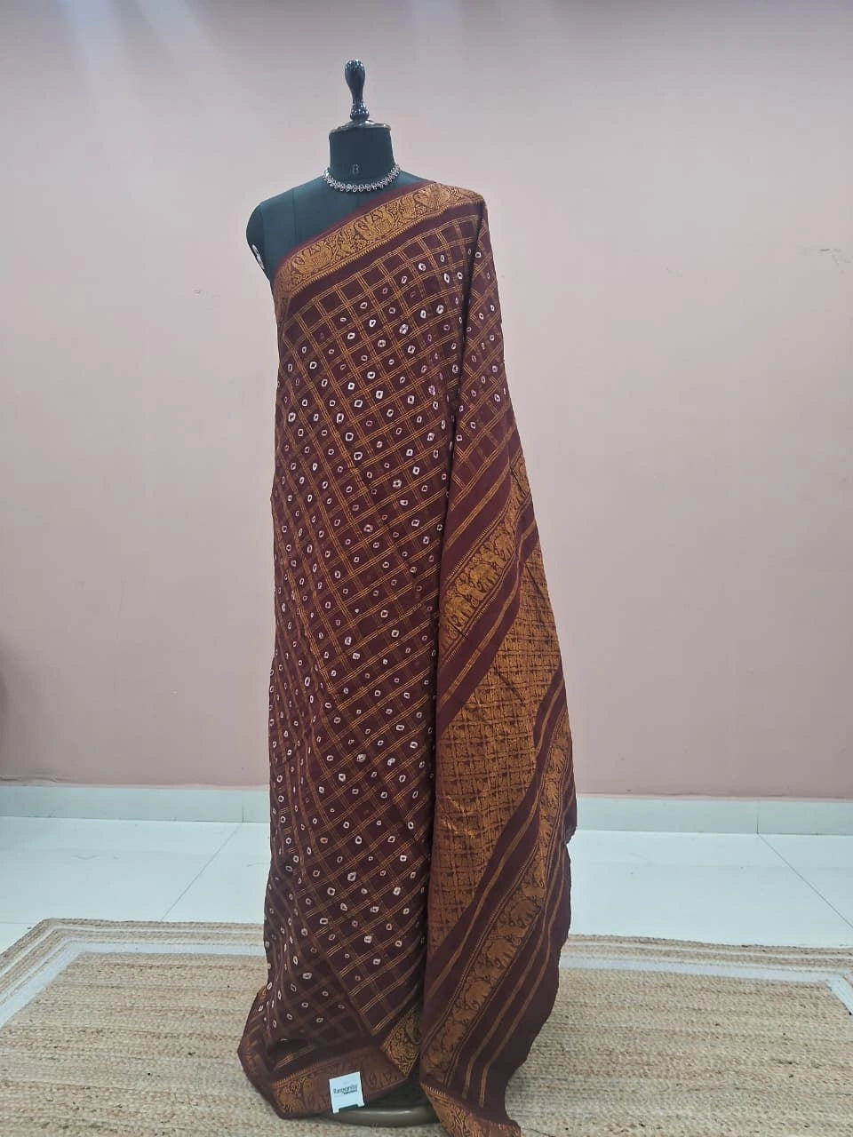 Dark Chocolate Brown Kaikattu Sungudi Handloom Cotton Saree