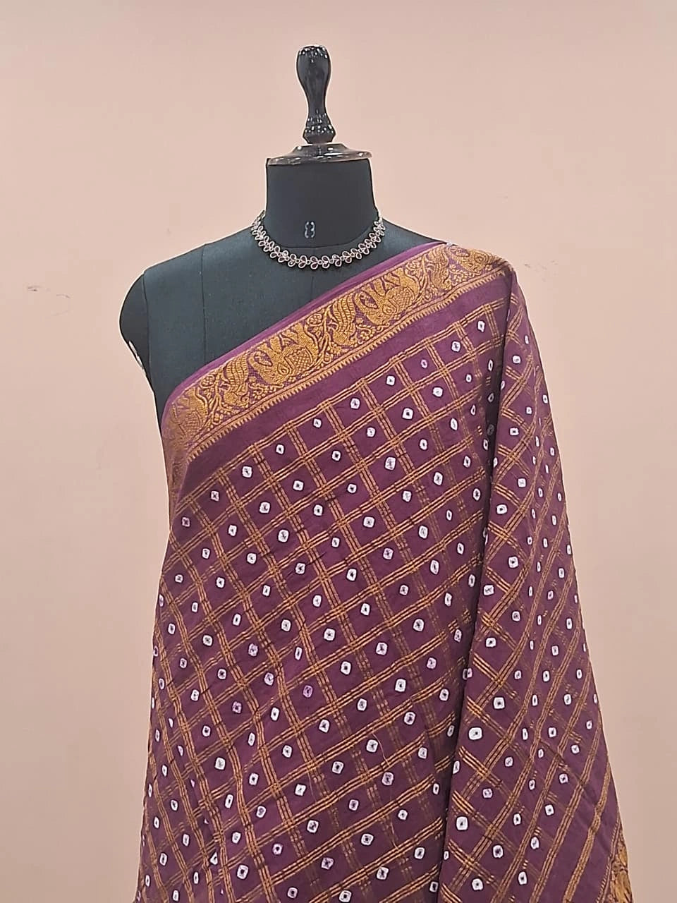 Dark Wine Kaikattu Sungudi Handloom Cotton Saree 1