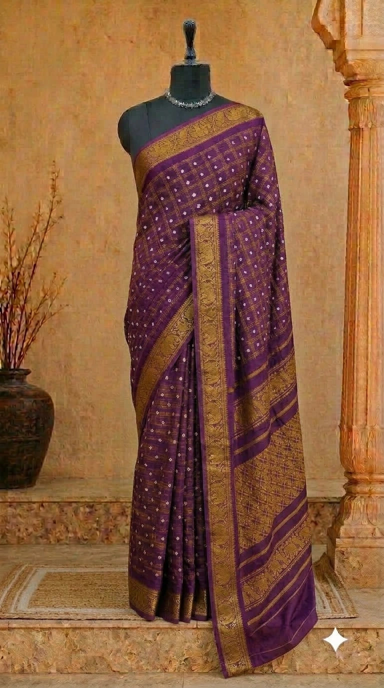 Dark Wine Kaikattu Sungudi Handloom Cotton Saree