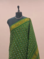 Green Kaikattu Sungudi Handloom Cotton Saree 1