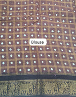 Walnut Brown Kaikattu Sungudi Handloom Cotton Saree Blouse