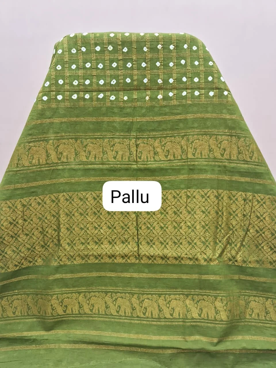 Green Kaikattu Sungudi Handloom Cotton Saree Pallu