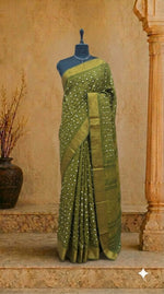 Green Kaikattu Sungudi Handloom Cotton Saree