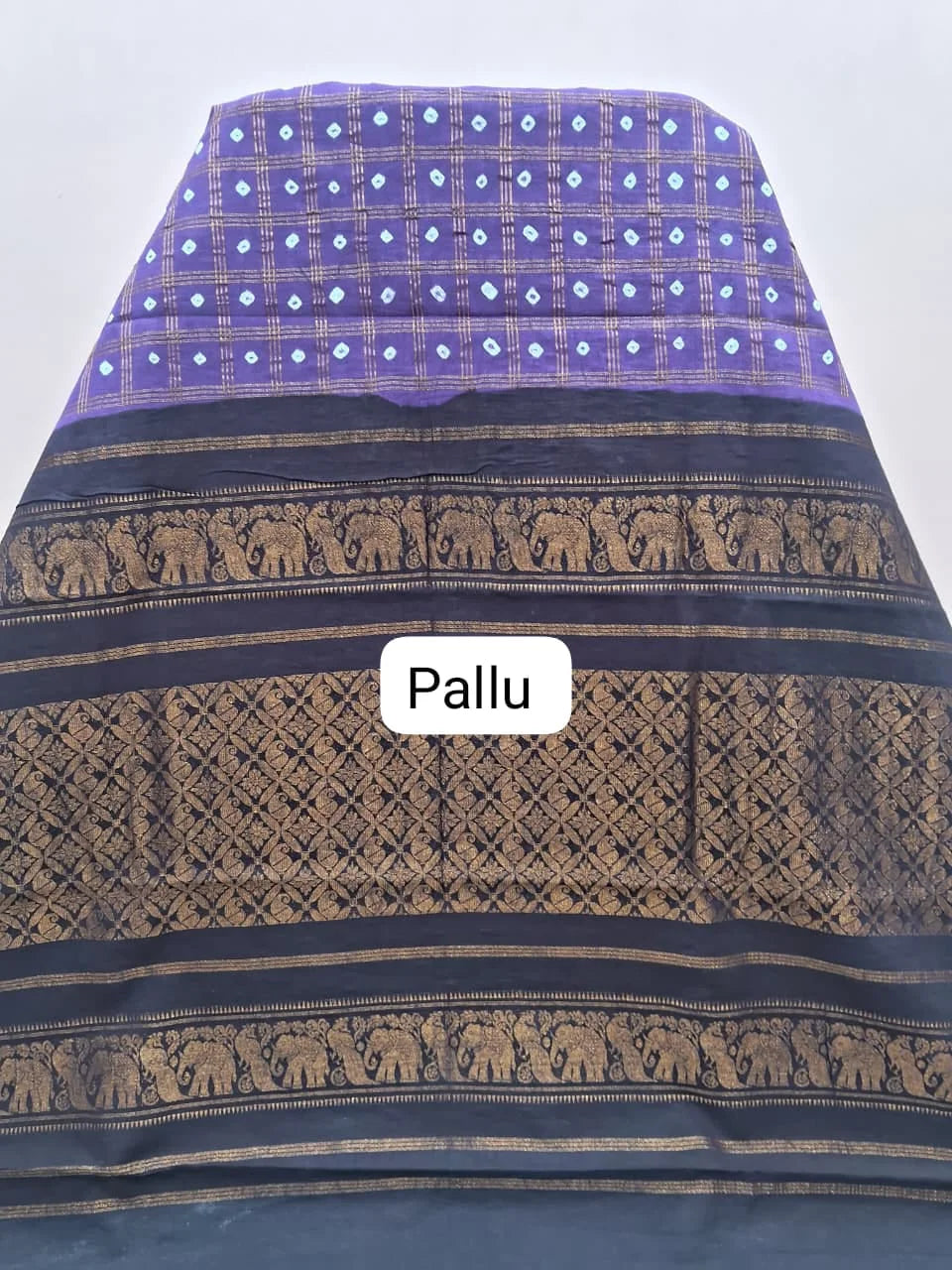 Purple Kaikattu Sungudi Handloom Cotton Saree pallu