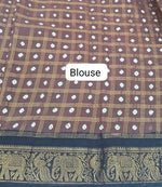 Brown Kaikattu Sungudi Handloom Cotton Saree bouse