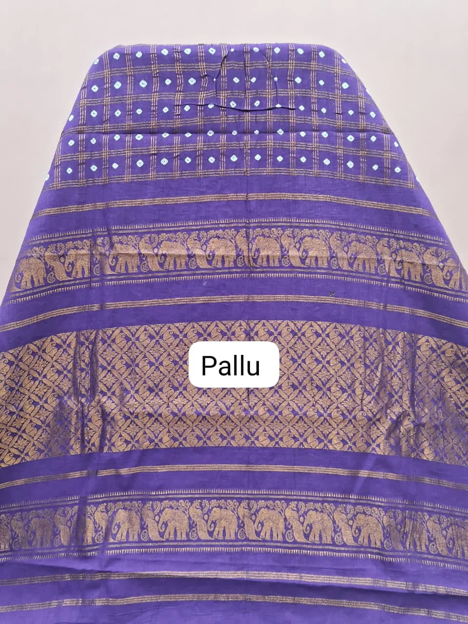 Purple Kaikattu Sungudi Handloom Cotton Saree Pallu