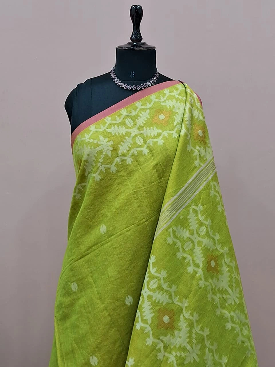 Parrot Green Tissue Linen Saree 1