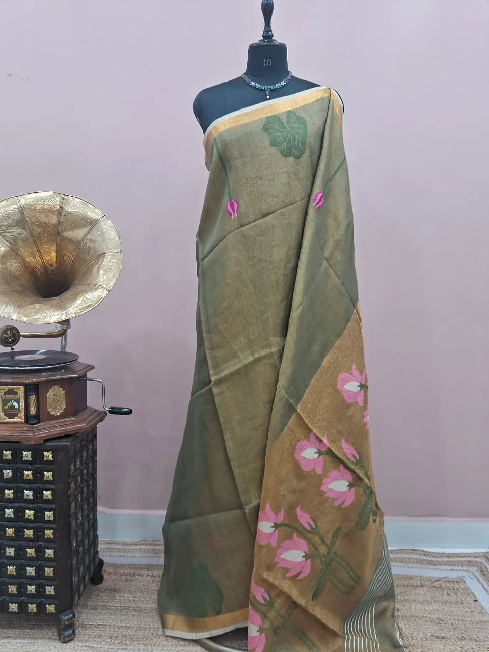 Leaf Green Tissue Linen Saree 
