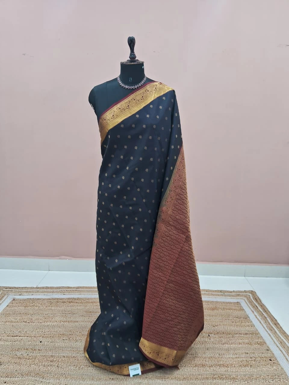 Black Pure Kanchi Pattu Saree 