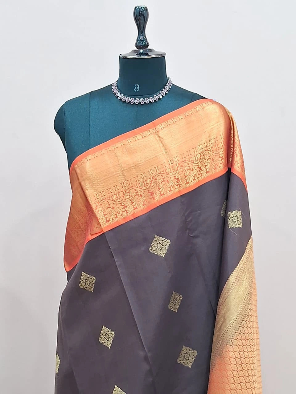 Dark Chocolate Brown Pure Kanchi Pattu Saree 1