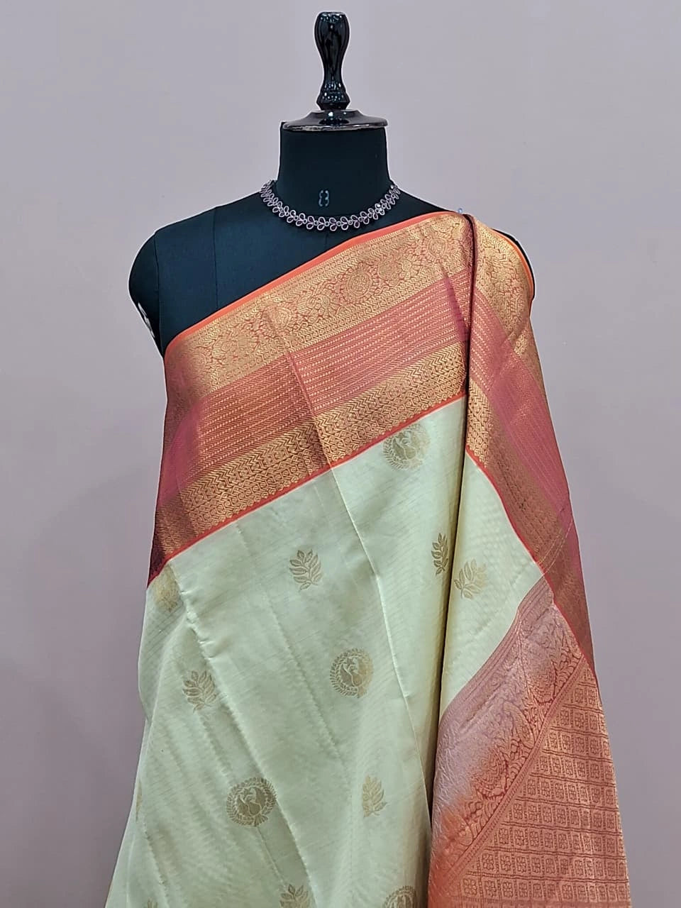 Off-White Pure Kanchi Pattu Saree 1