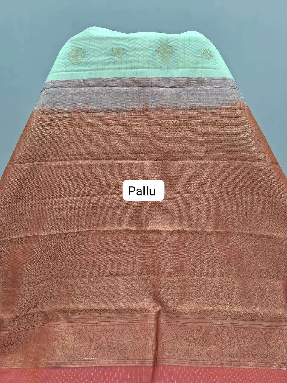 Off- PalluWhite Pure Kanchi Pattu Saree