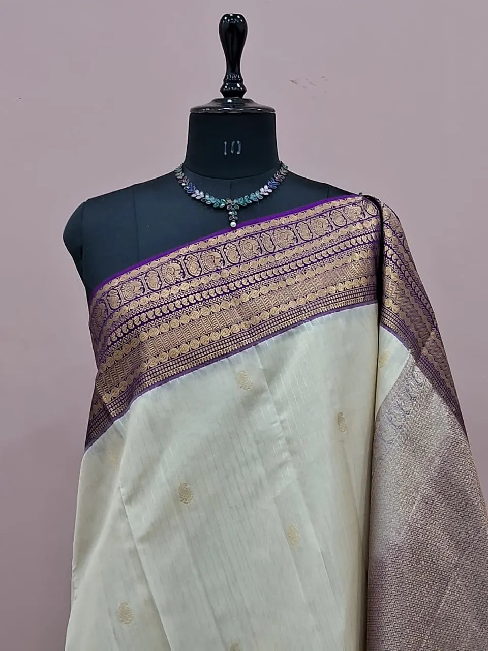 White Pure Kanchi Pattu Saree 1