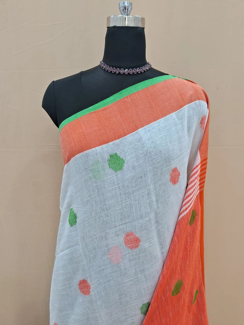 Pristine White Handwoven Khadhi Cotton Saree 1