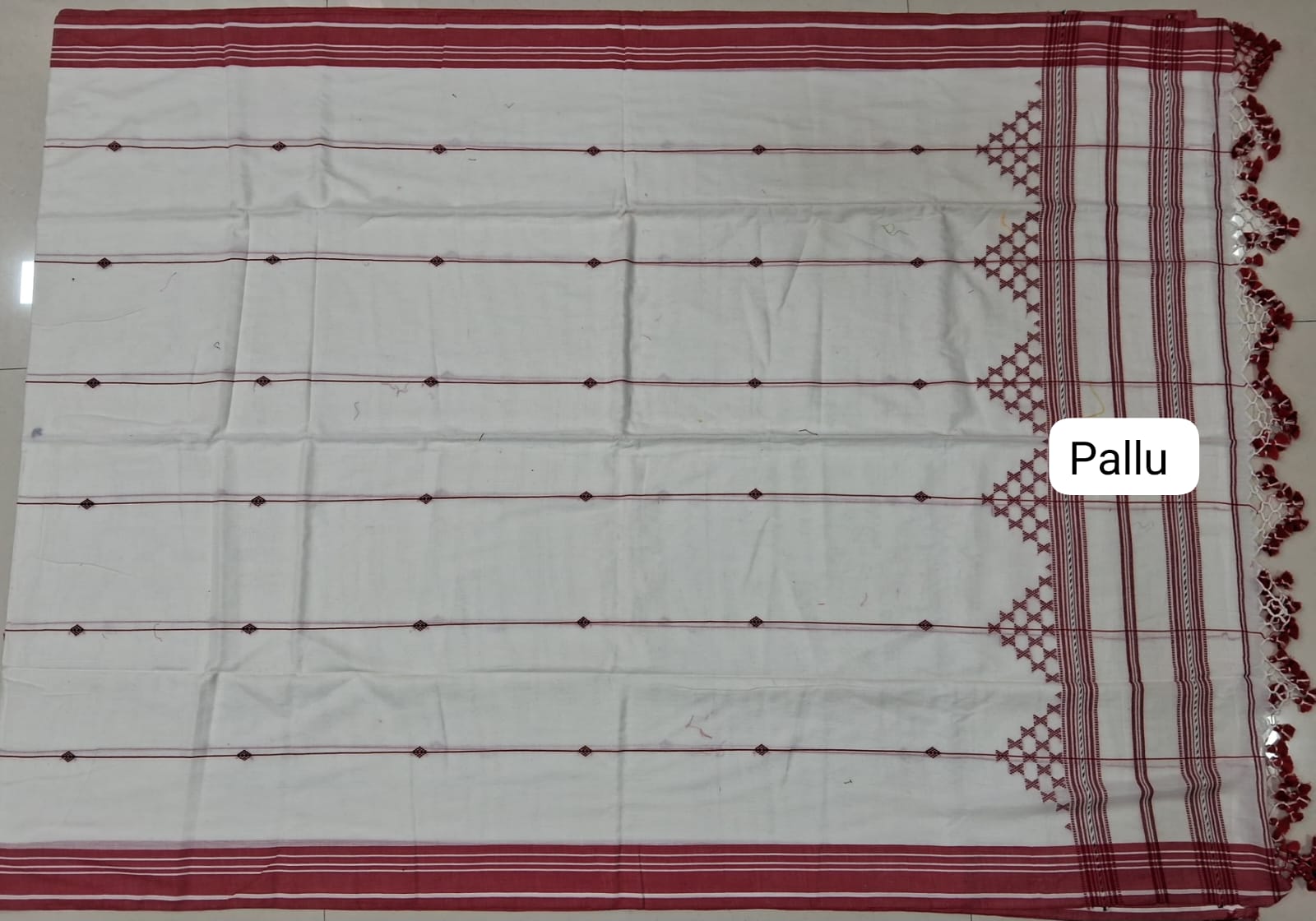 White Khadhi Cotton Saree pallu