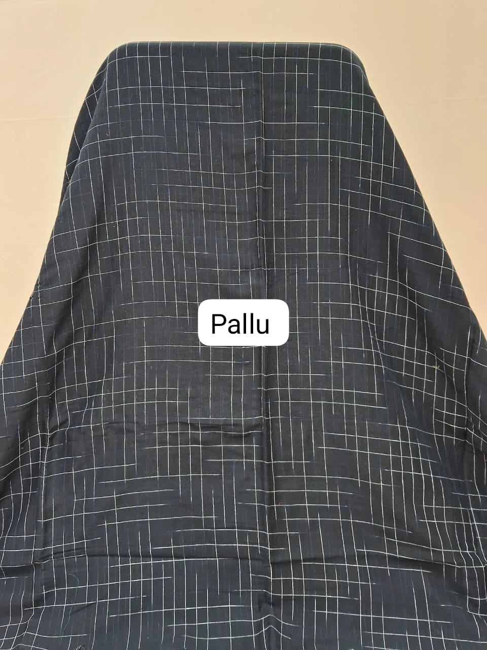 Classic Khadhi Black Weave Cotton Saree Pallu