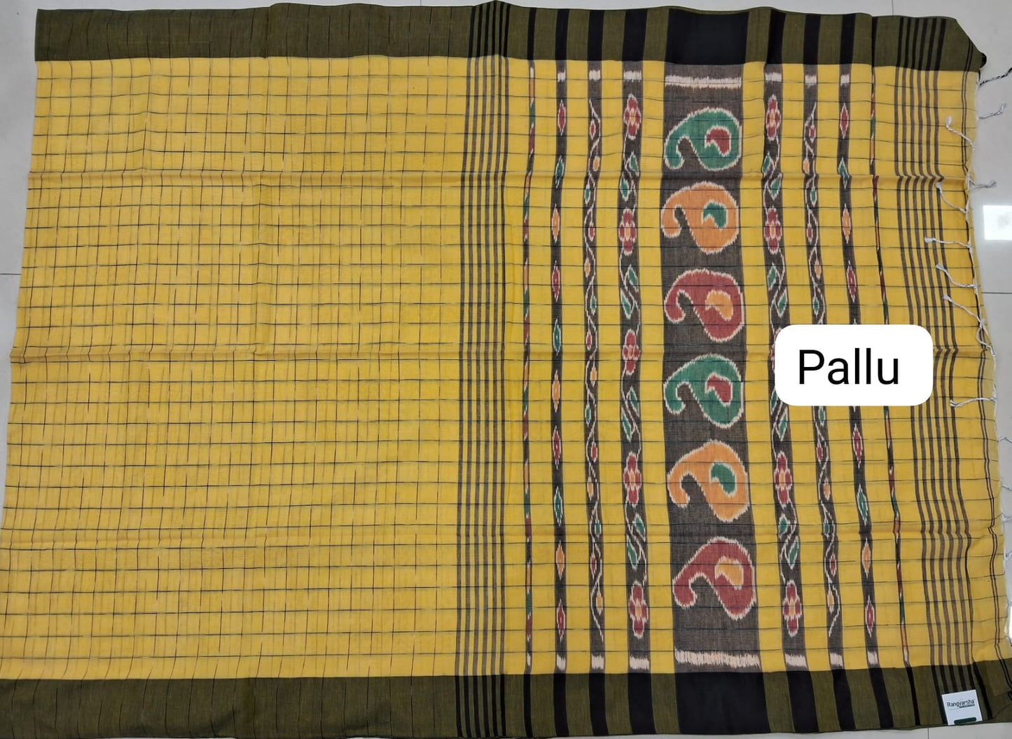 Light Yellow Khadhi Cotton Saree pallu