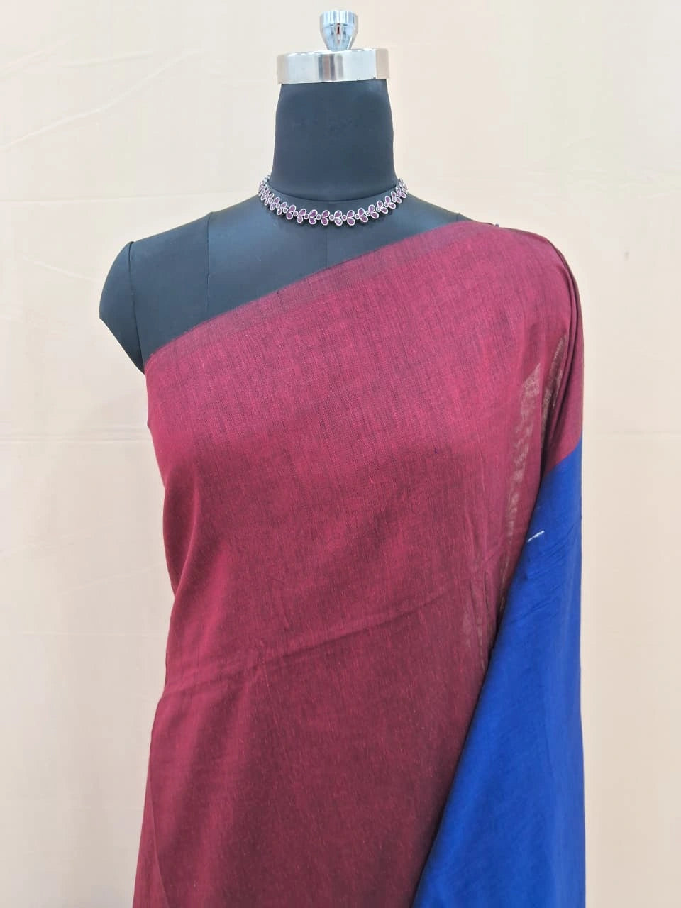 Maroon Khadhi Cotton Saree - Elegant Plain Body 1
