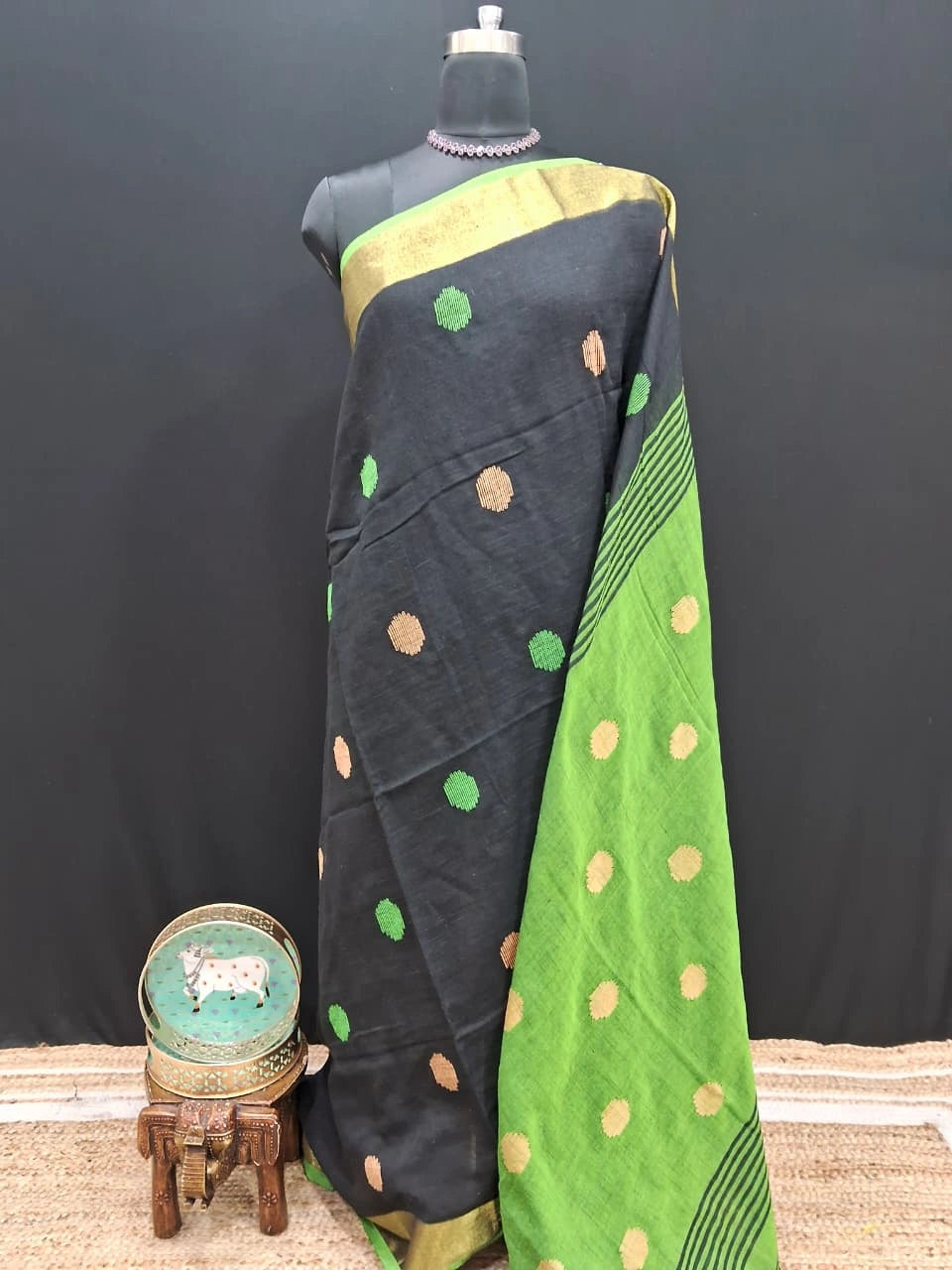 Graceful Black Traditional Khadhi Cotton Saree
