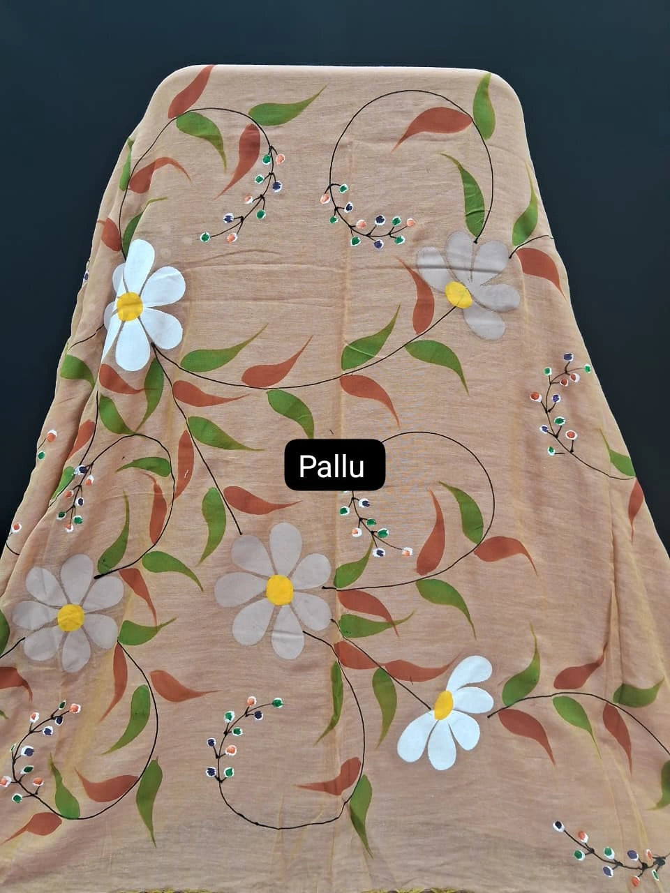 Beige Khadhi Cotton Saree pallu