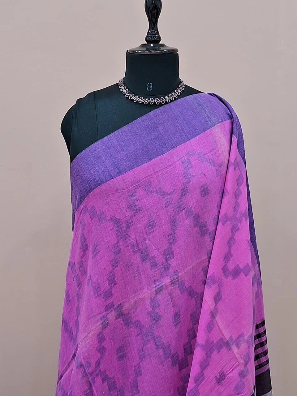 Raspberry pink Khadhi cotton saree 1