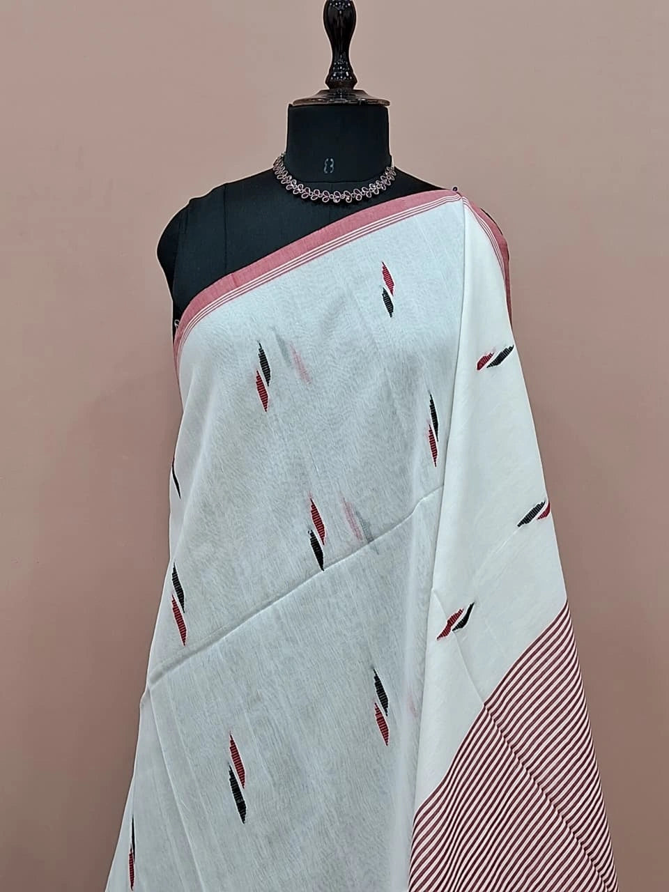 Off-white Khadhi Cotton Saree 1