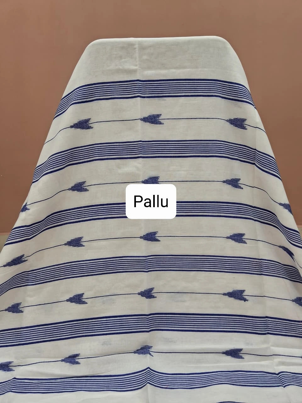White Khadi Cotton Saree Pallu