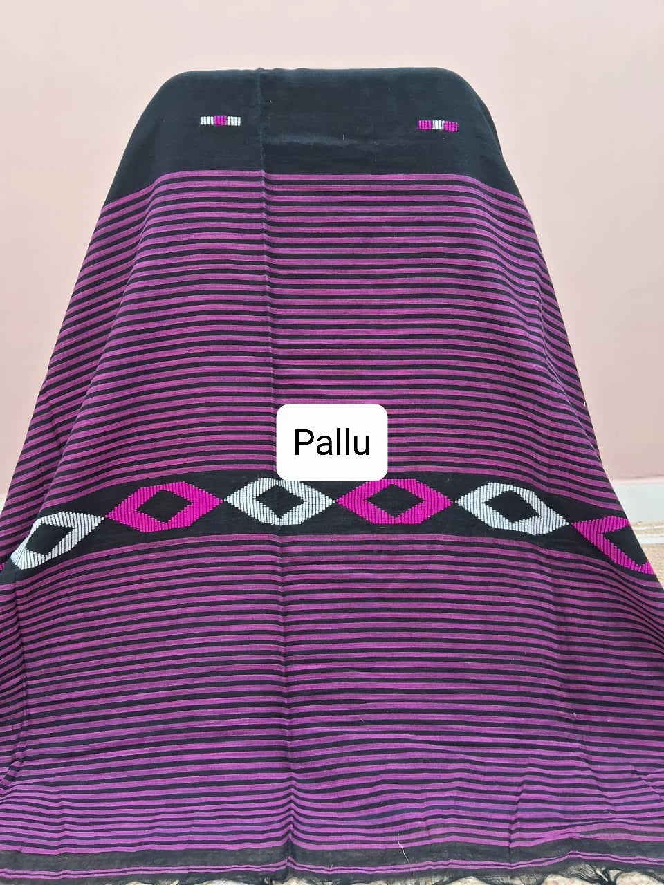 Black Khadhi Cotton Saree Pallu