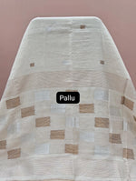 Off-white khadhi cotton saree pallu