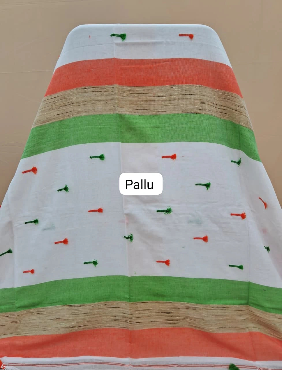 White Khadi Cotton Saree Pallu