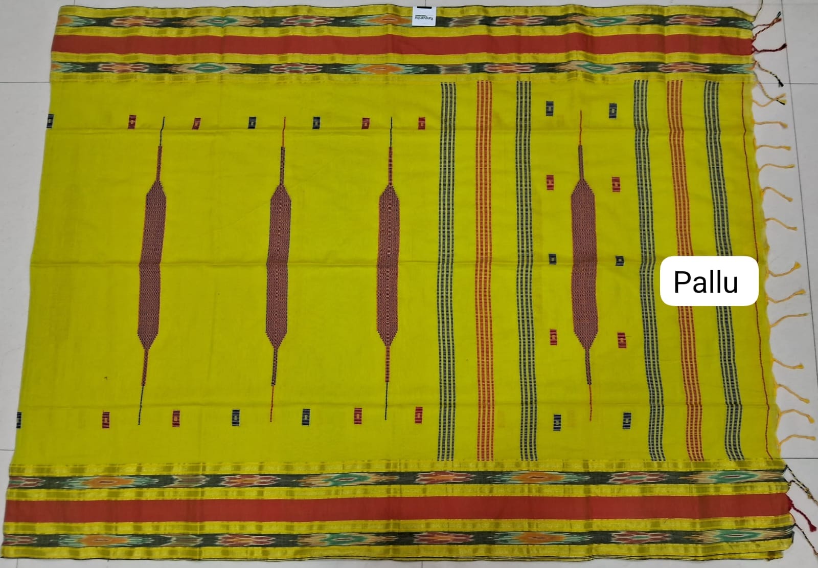Citron Green Khadhi Cotton Saree pallu
