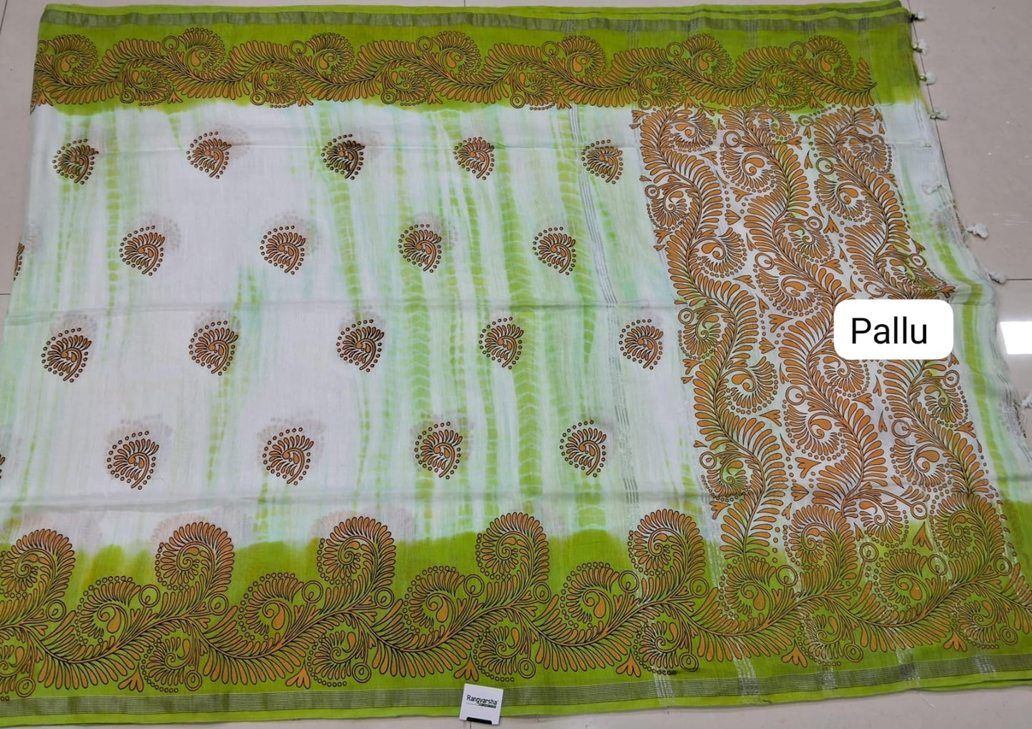 White with Leaf Green Shibori Khadhi Cotton Saree pallu