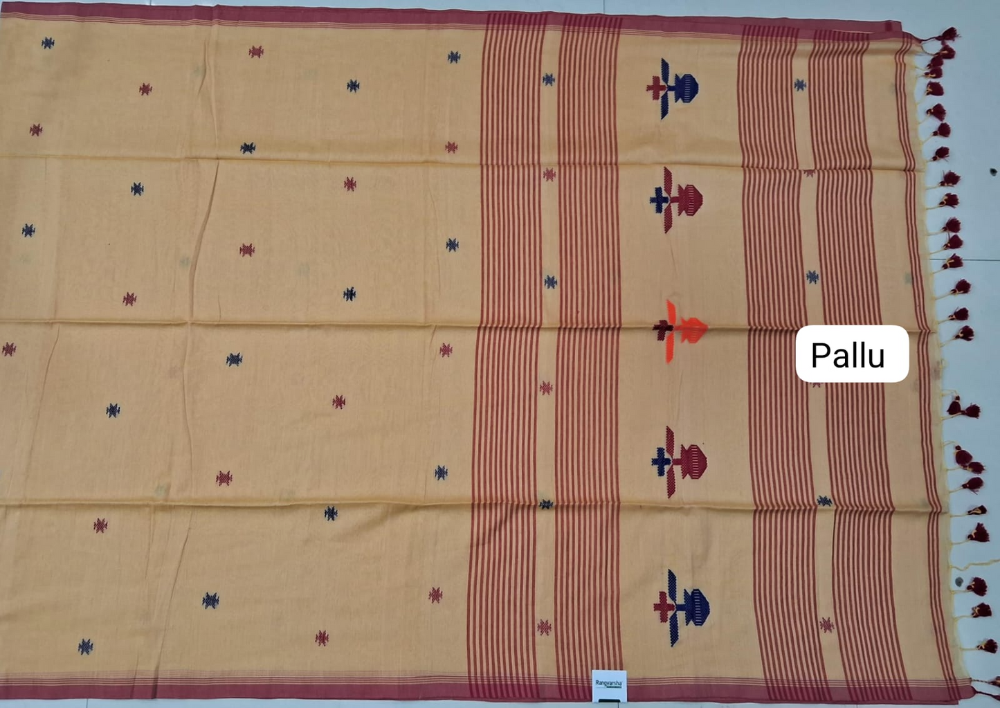 Beige Khadhi Cotton Saree pallu