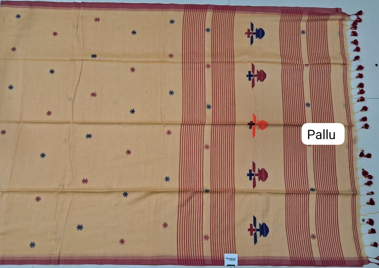 Beige Khadhi Cotton Saree pallu