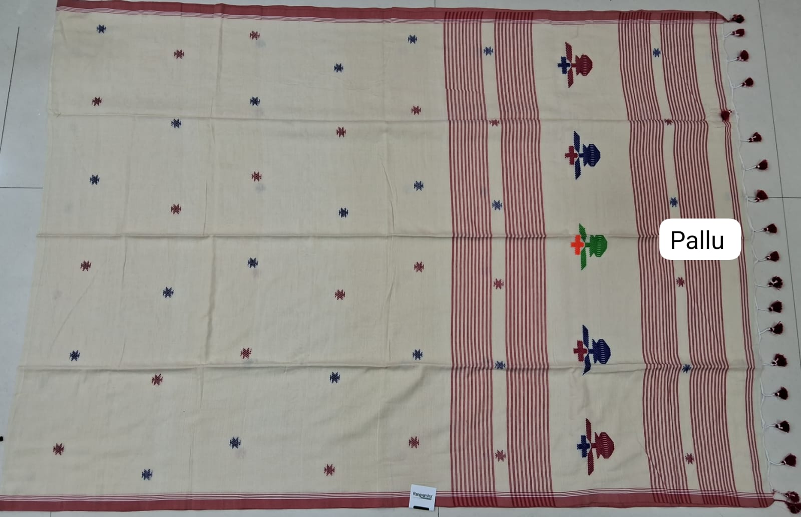 Off-White Khadhi Cotton Saree pallu