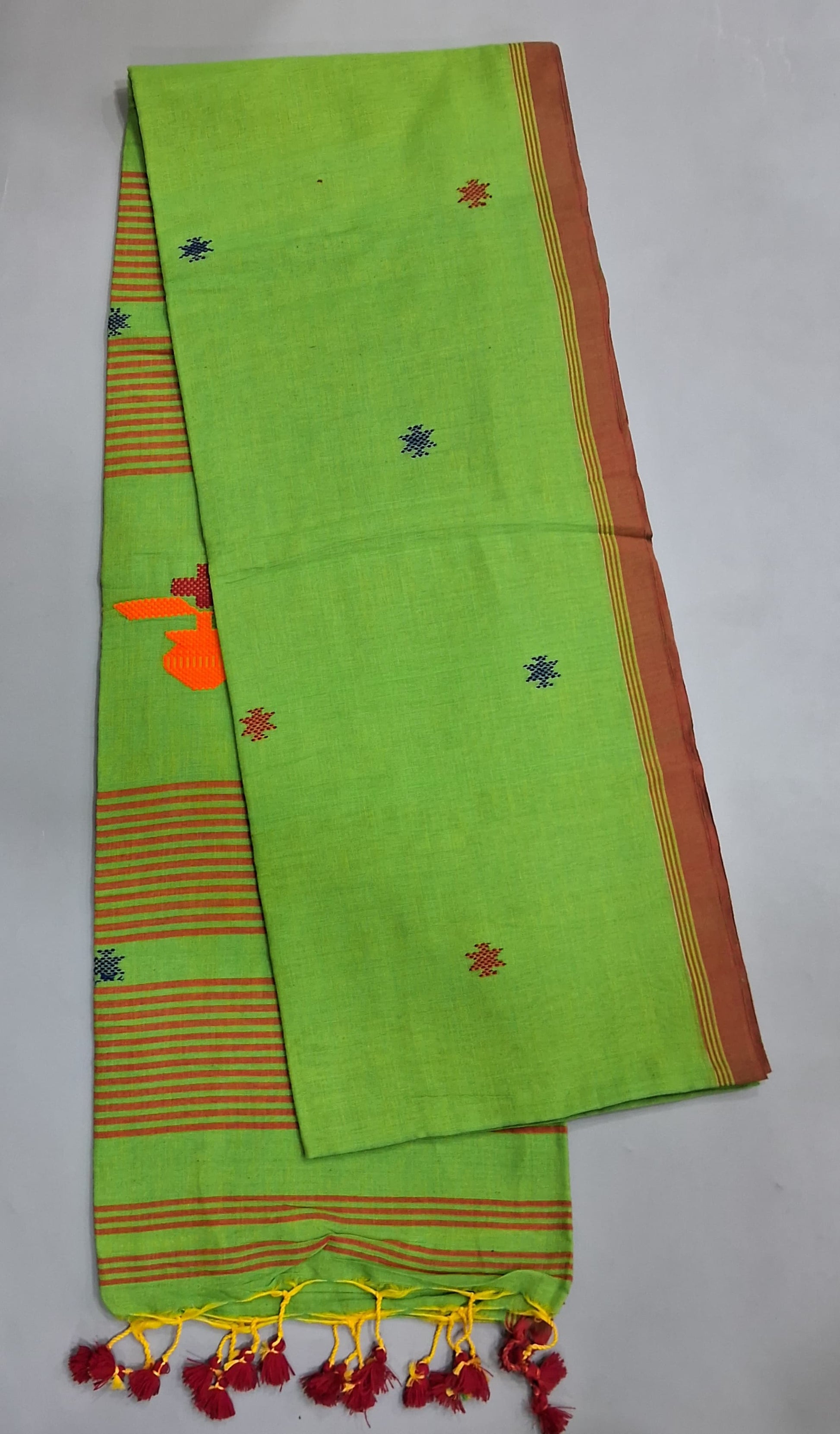 Parrot Green Khadhi Cotton Saree