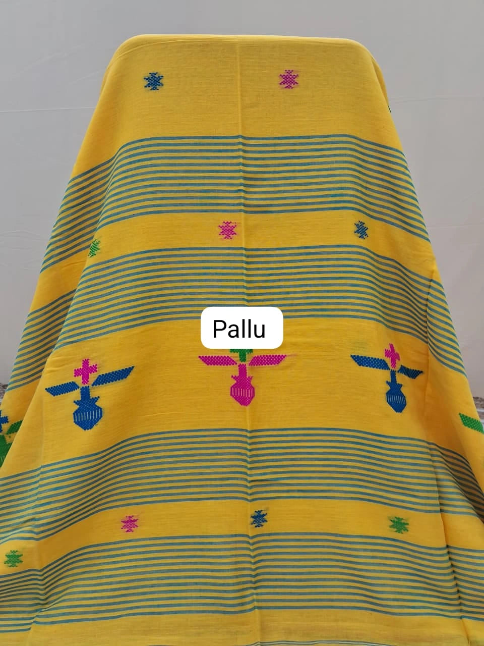 Yellow Khadhi Cotton Saree Pallu