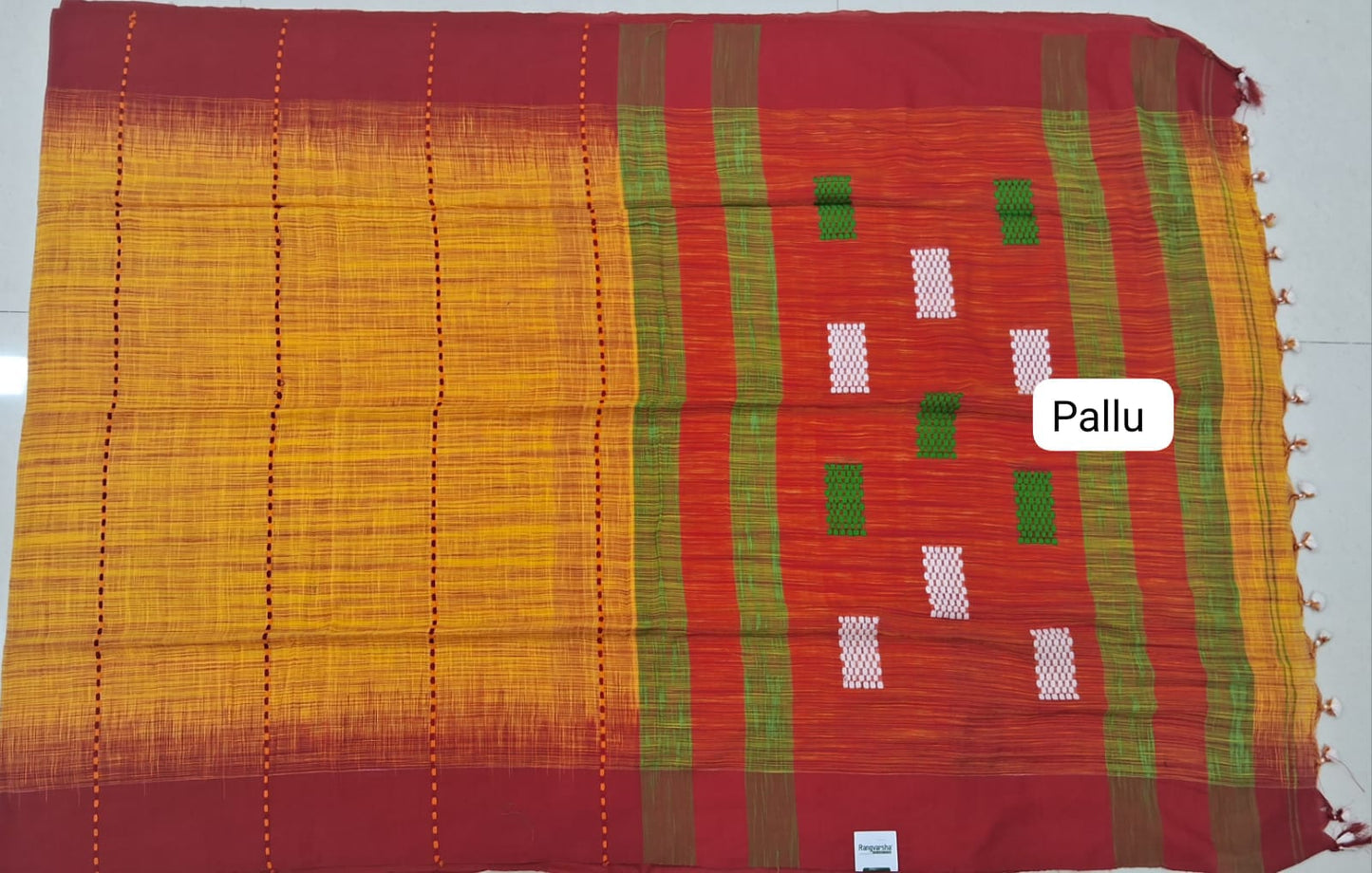 Yellow and maroon shaded Khadhi Cotton Saree pallu