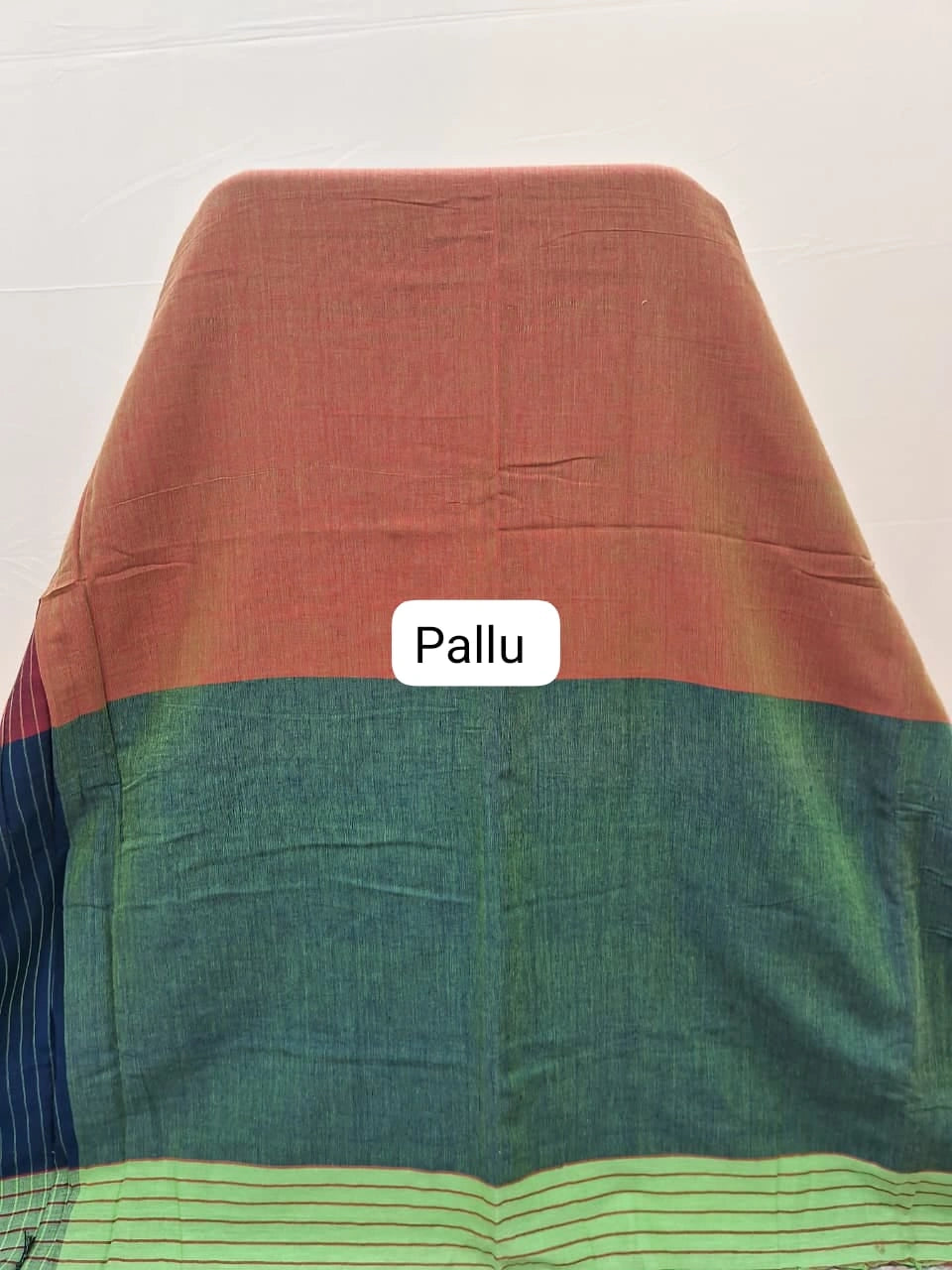Bright Green Khadhi Cotton Saree Pallu