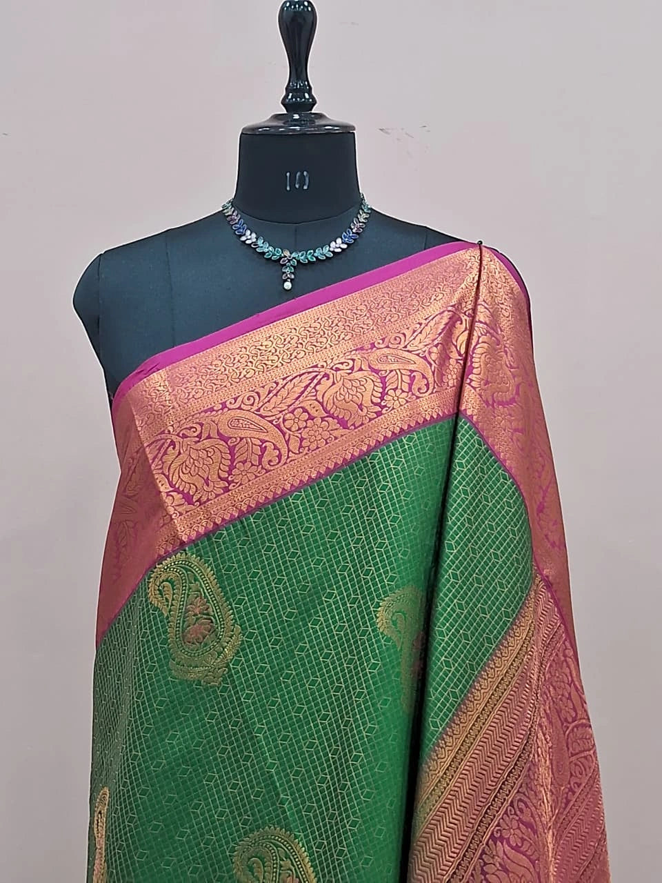Leaf Green Kanchi Soft Silk Saree 1