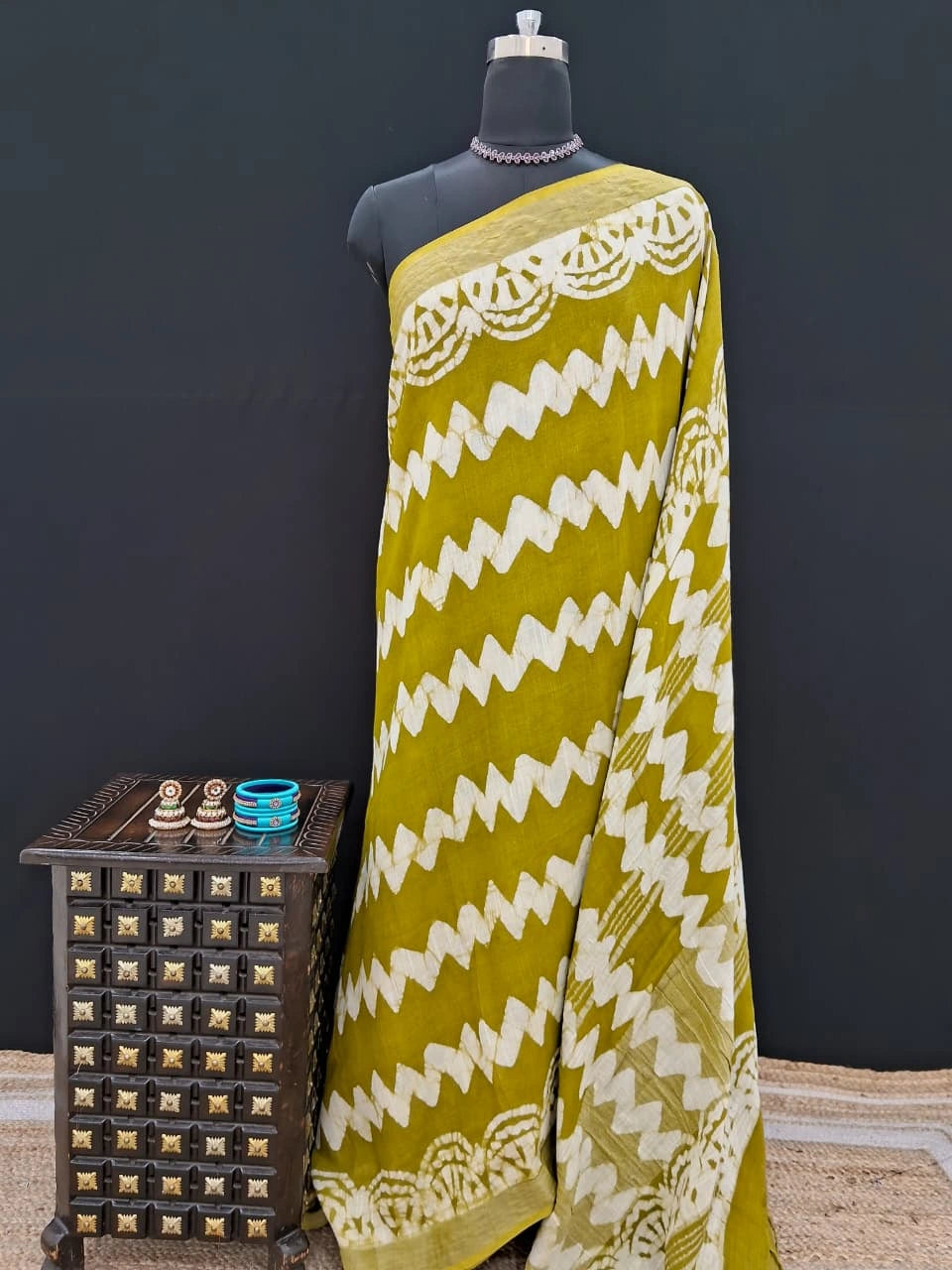 Olive Green Linen Cotton Saree