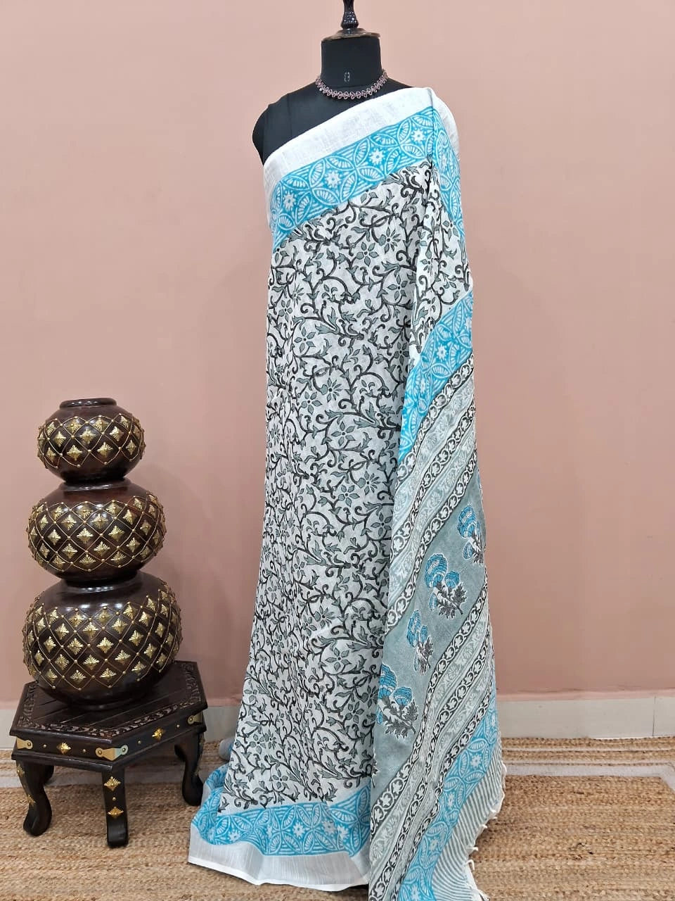 White linen-cotton saree