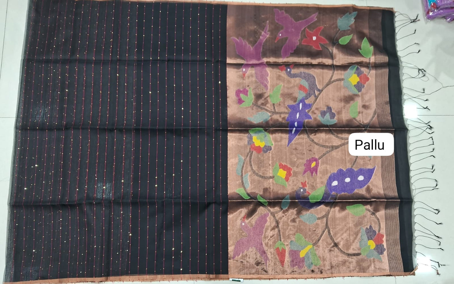 Black Muslin Saree pallu