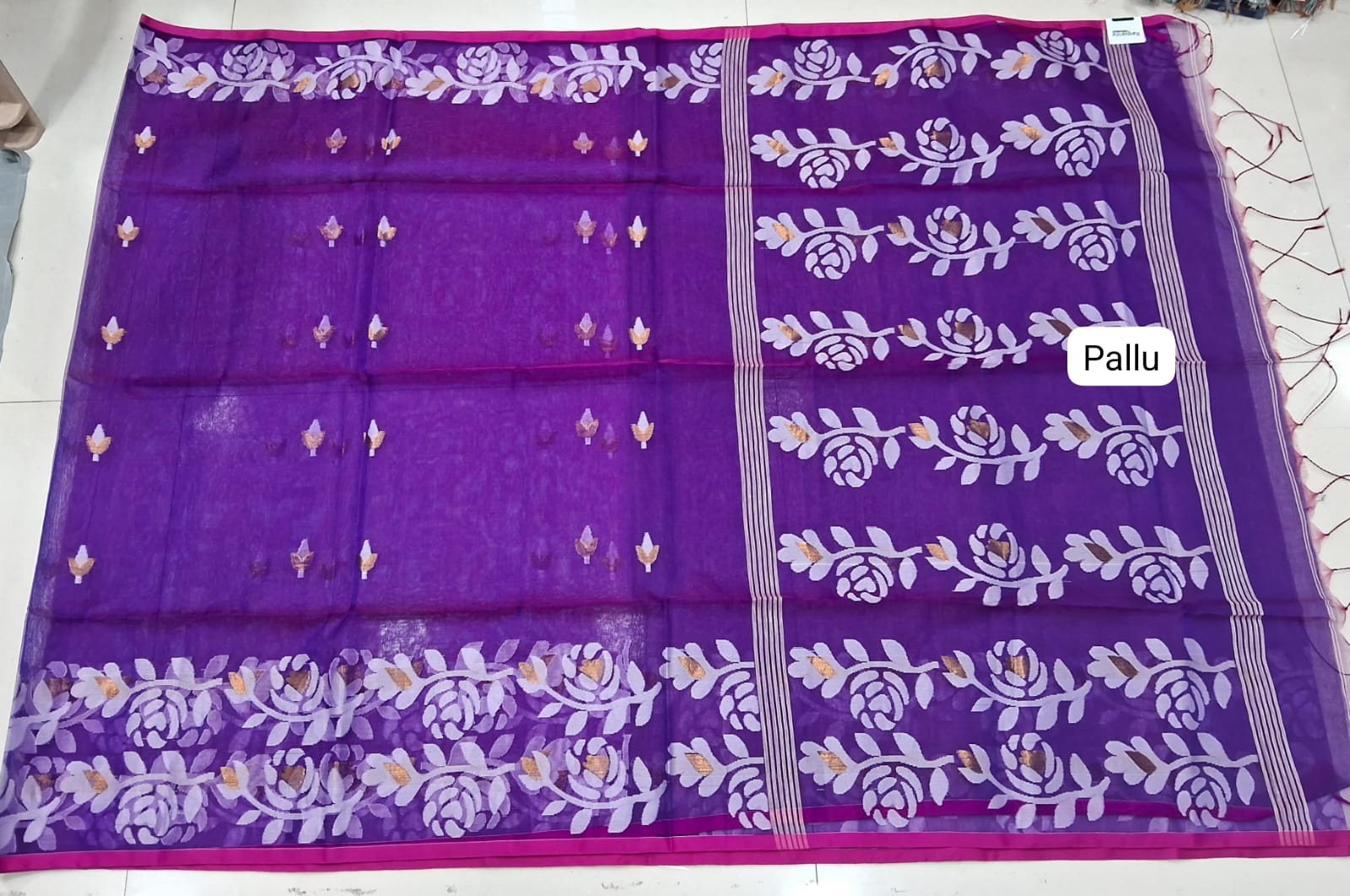 Purple Muslin Saree pallu