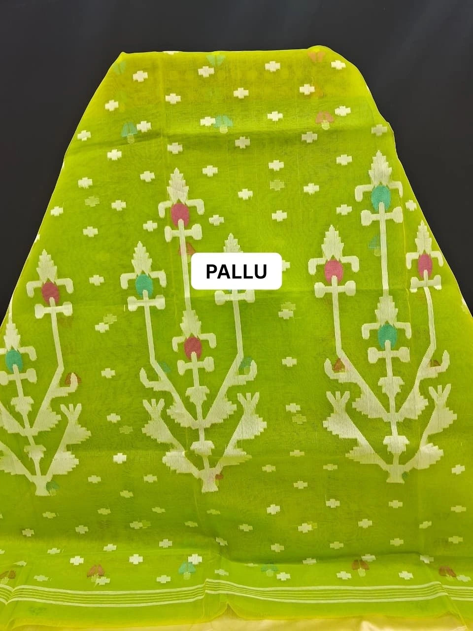 Luxury Bright Green Muslin Silk Saree pallu