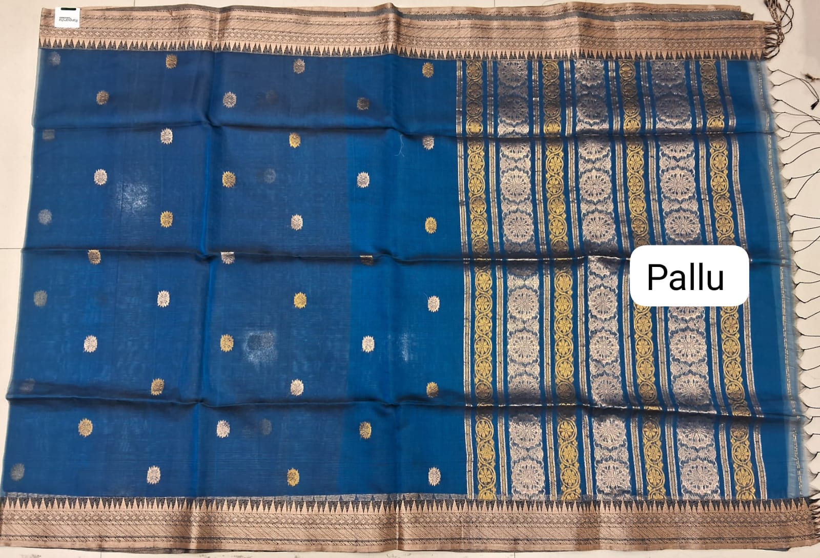 Blue Muslin Saree pallu