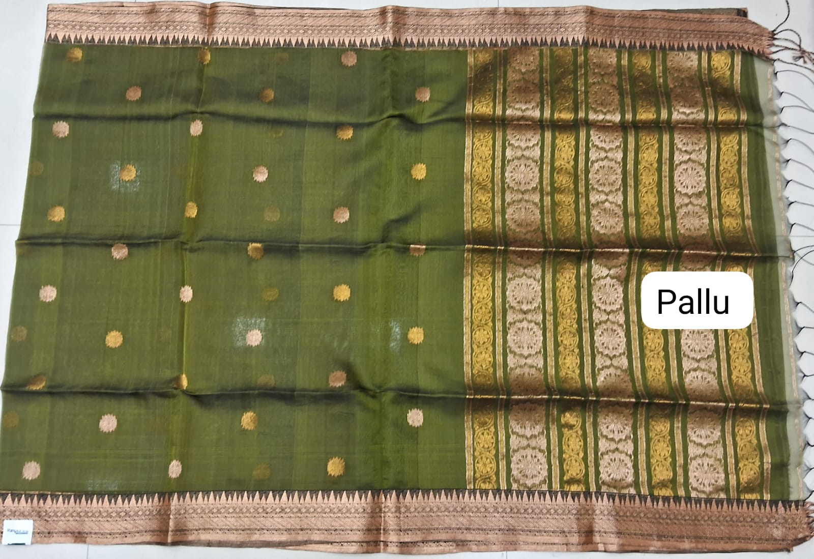 Leaf Green Muslin Saree pallu
