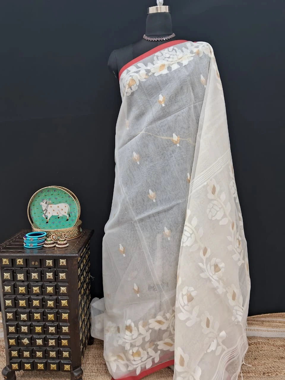 White Jamdani woven Muslin Silk Saree