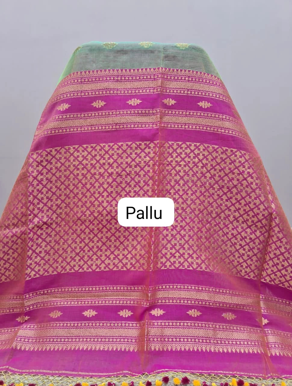 Green muslin saree Pallu