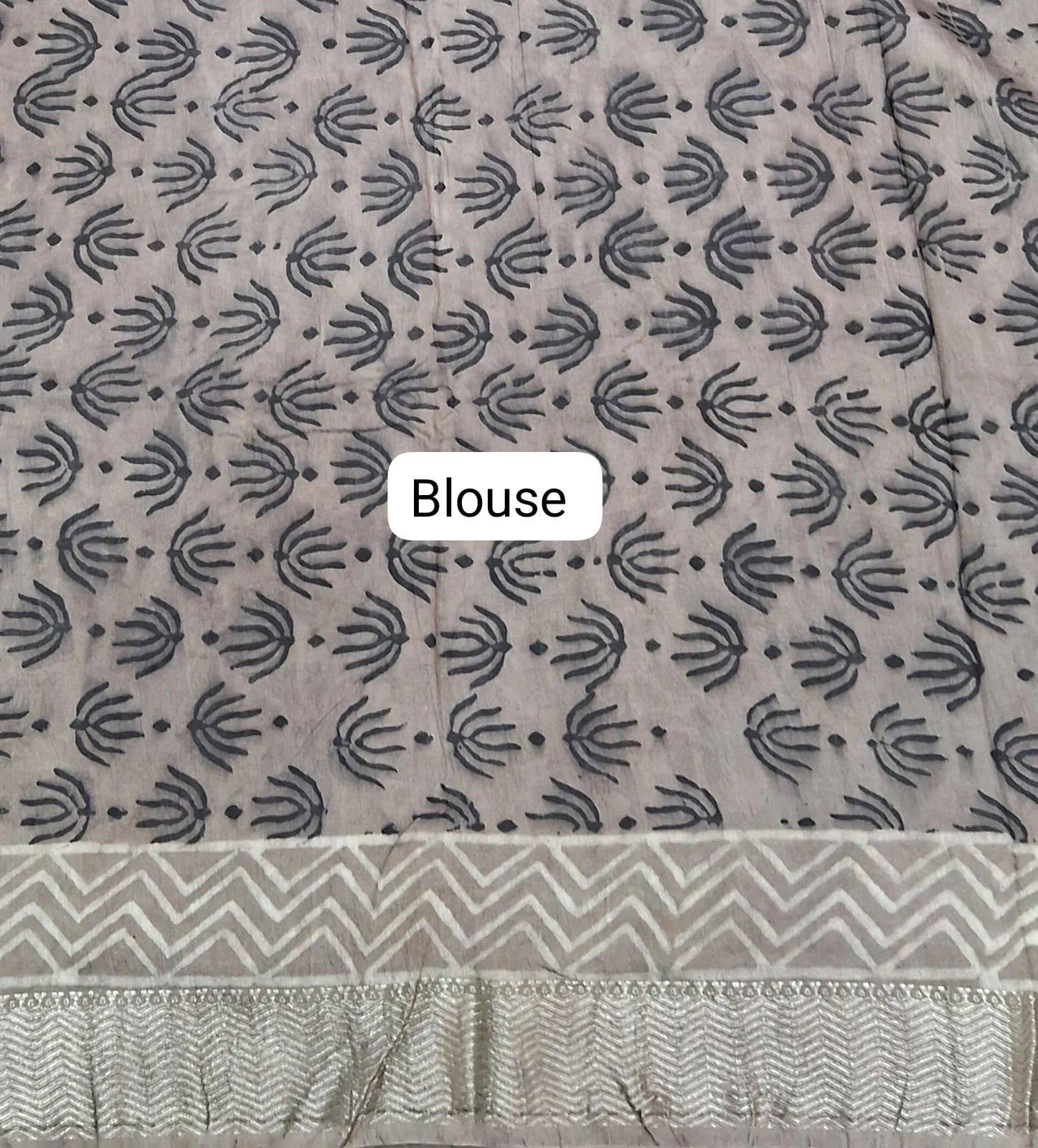 Beige Maheshwari Cotton Saree blouse